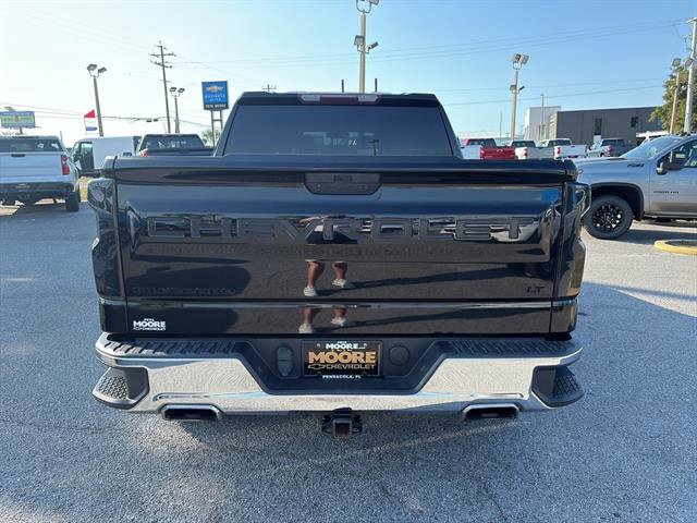 2022 Chevrolet Silverado 1500 LT photo 6