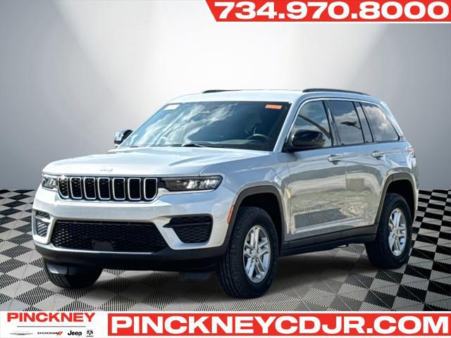 2025 Jeep Grand Cherokee Laredo's photo