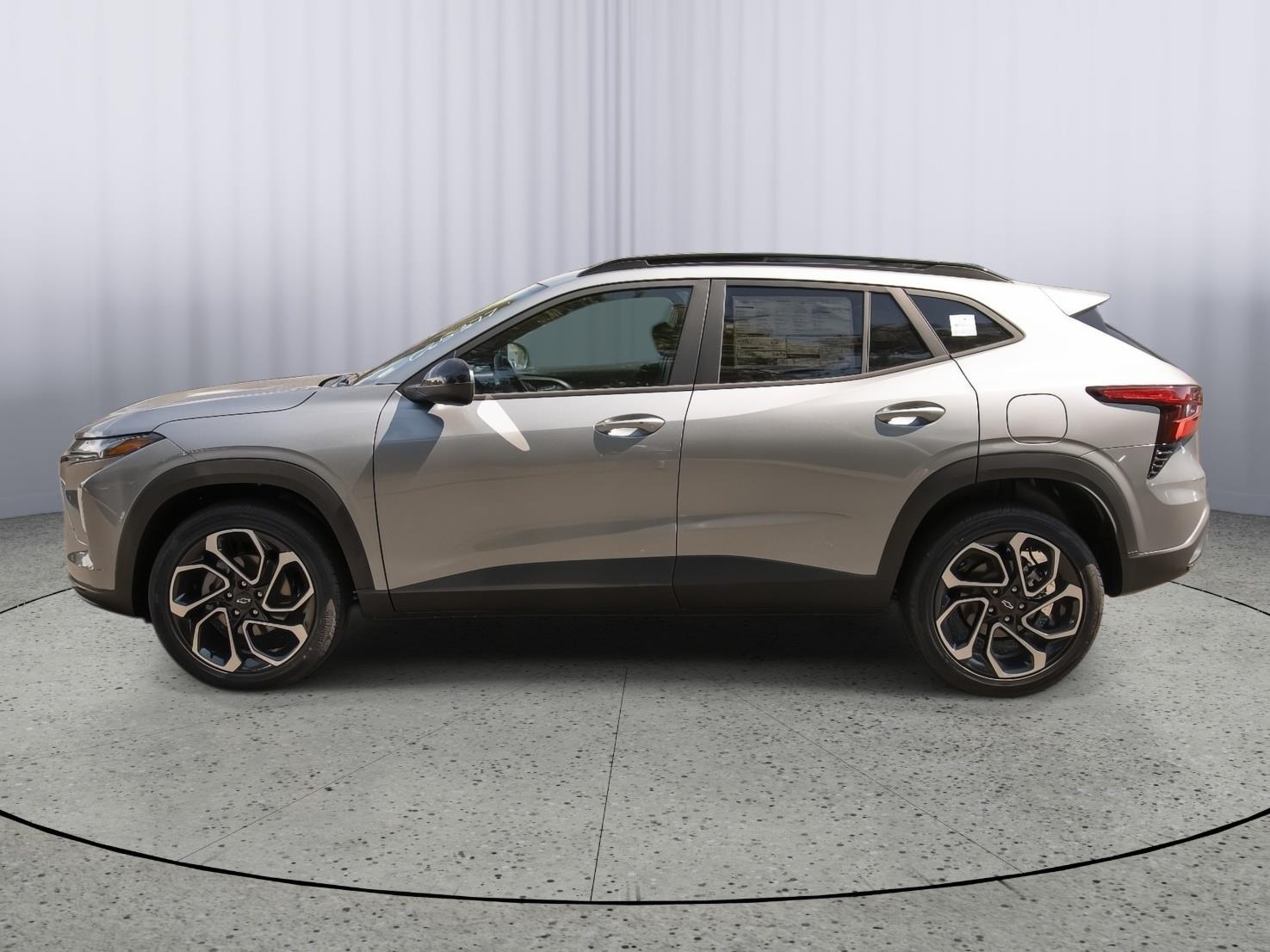 2025 Chevrolet Trax photo 4