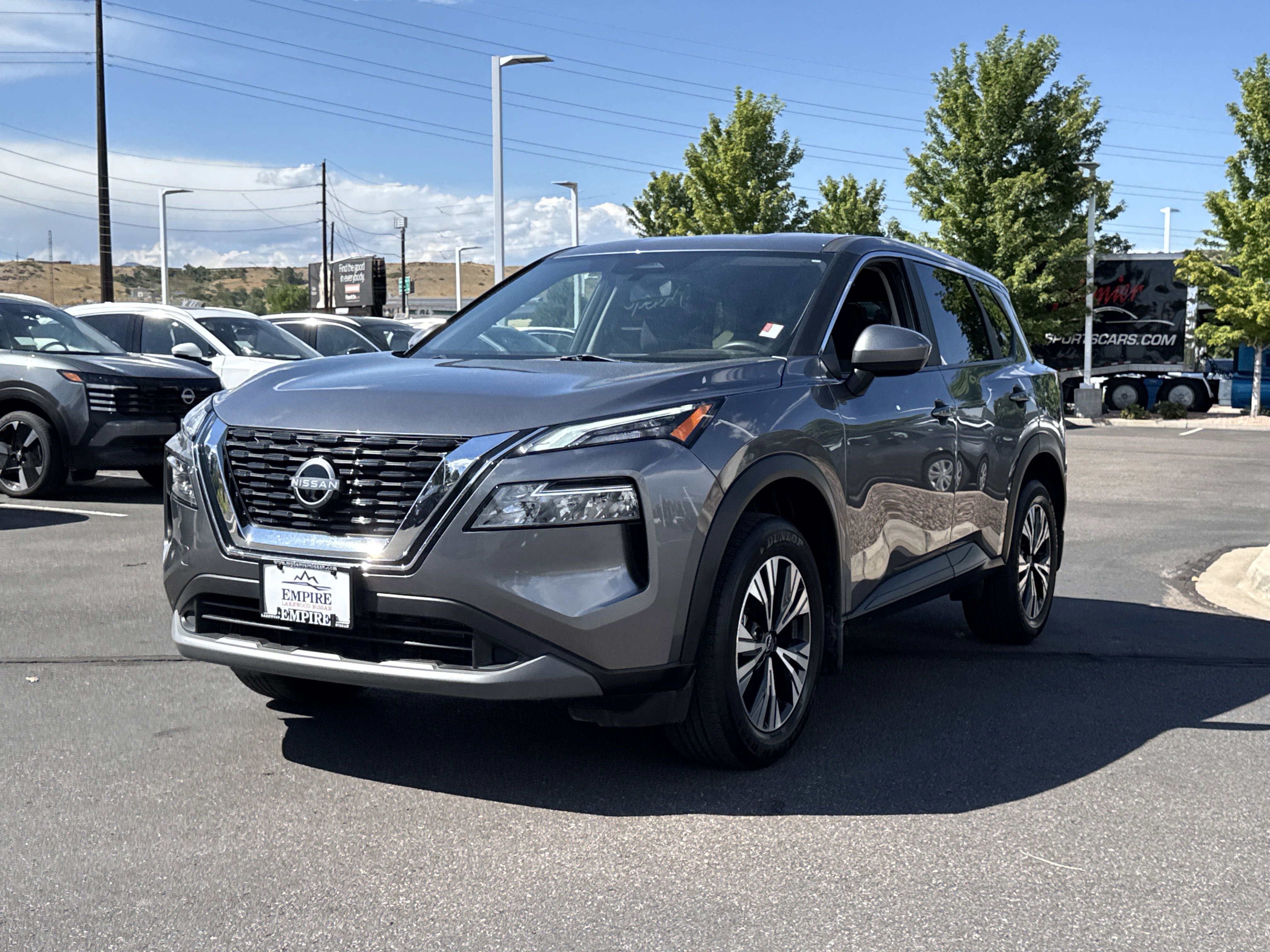2023 Nissan Rogue SV photo 2
