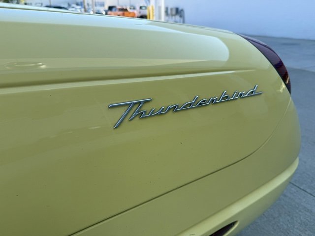 2002 Ford Thunderbird Base photo 8