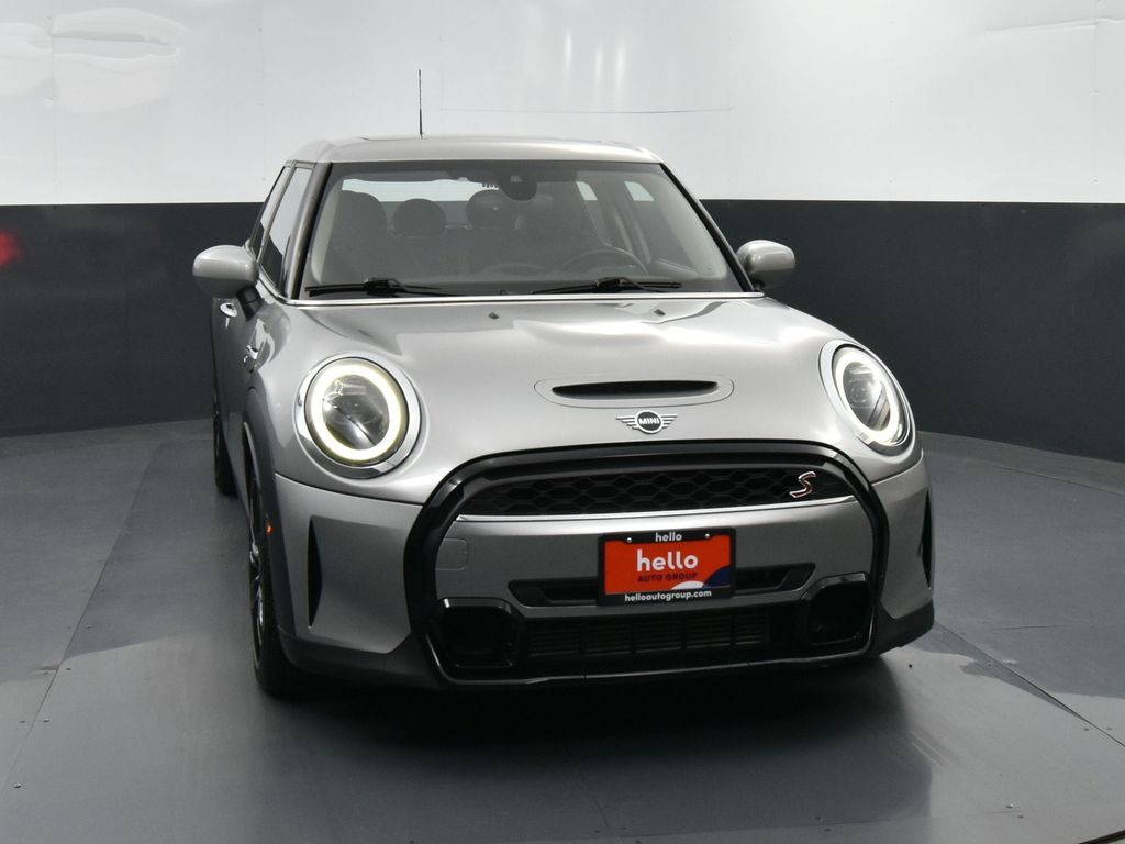 2024 Mini Cooper Hardtop S photo 2