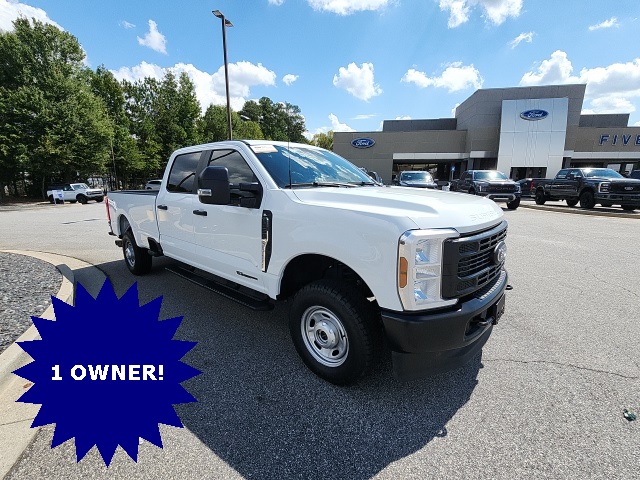2024 Ford F-350 photo 2
