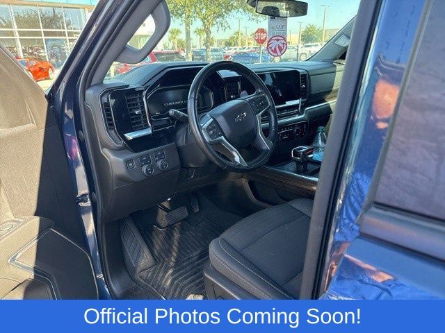 2022 Chevrolet Silverado 1500 RST photo 4