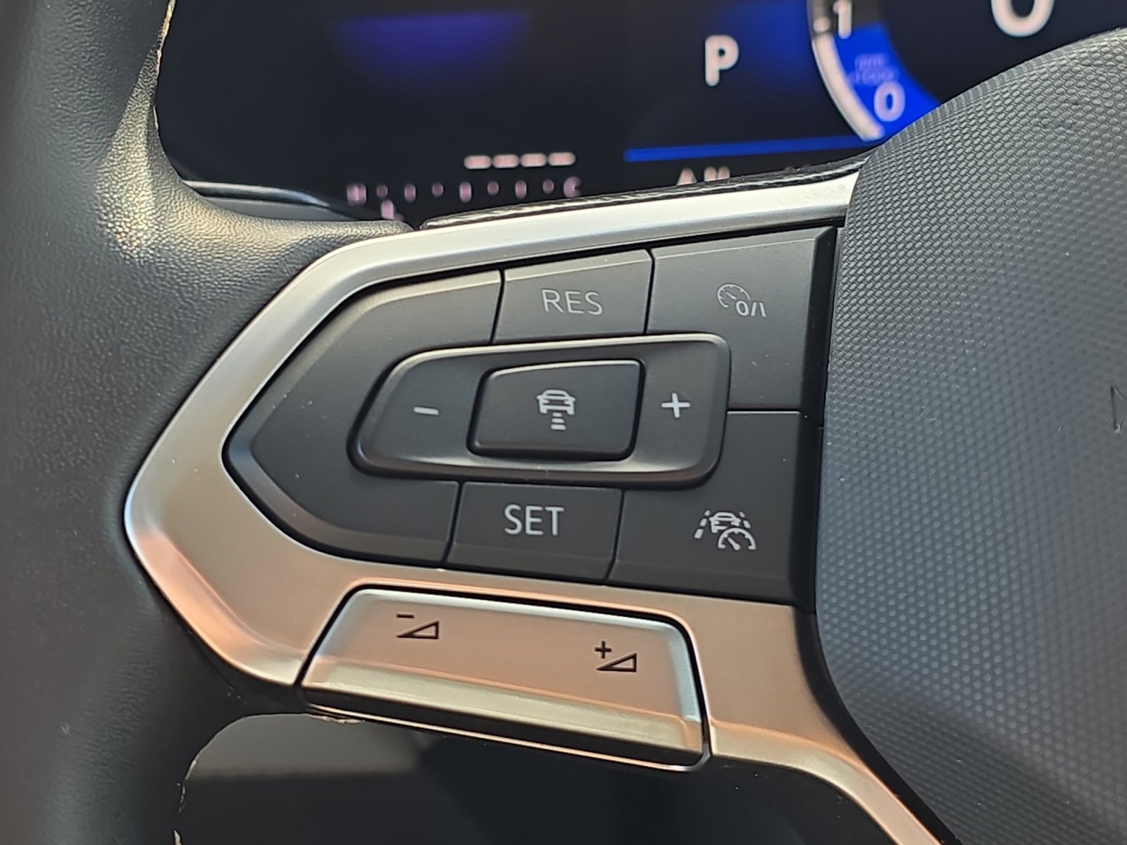 2024 Volkswagen Taos SE photo 22