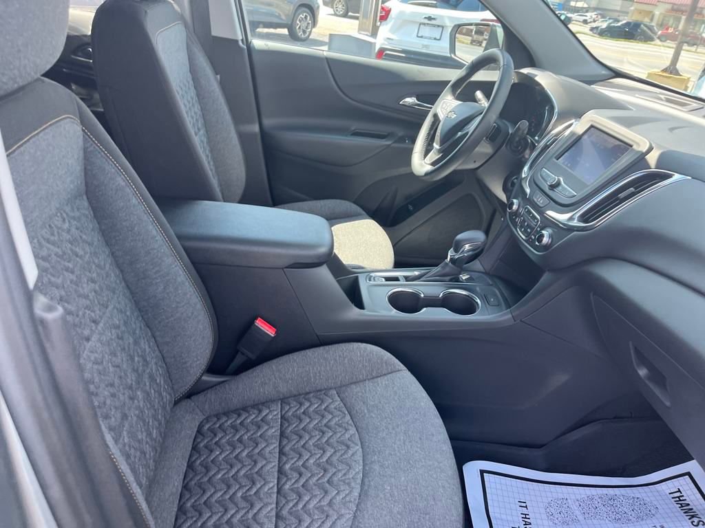 2023 Chevrolet Equinox LT photo 29