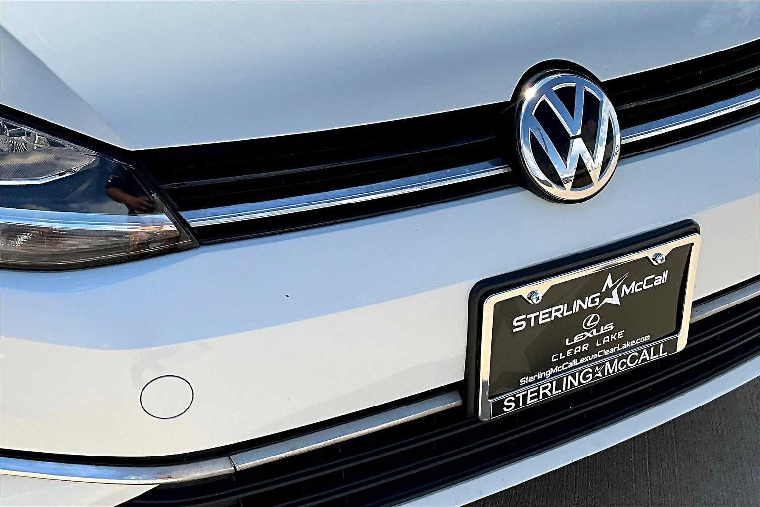 2021 Volkswagen Golf TSI photo 27