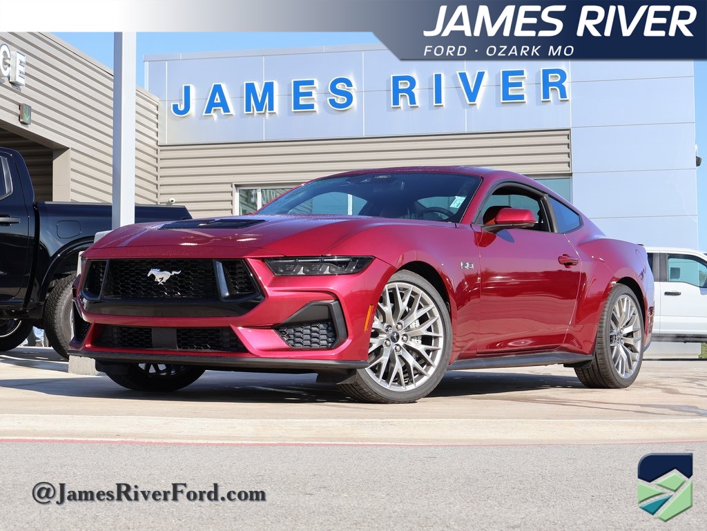 2025 Ford Mustang GT Premium's photo