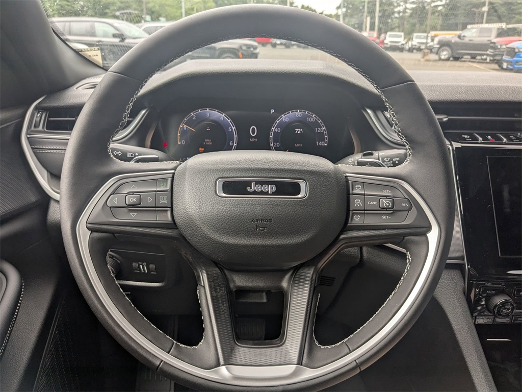 2025 Jeep Grand Cherokee Altitude X photo 12