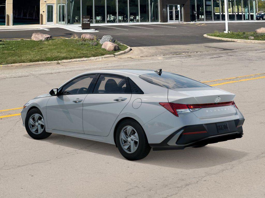 2026 Hyundai Elantra SE photo 3