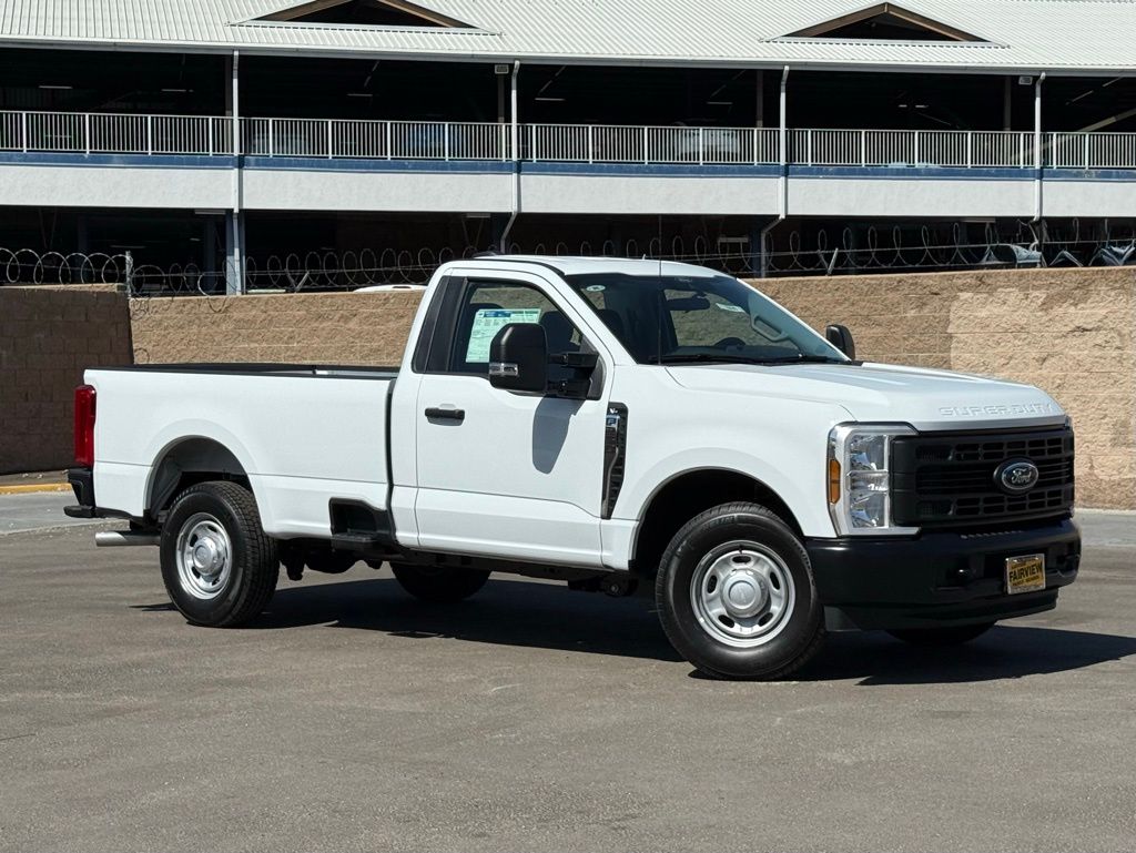 2026 Ford F-250 Super Duty XL's photo