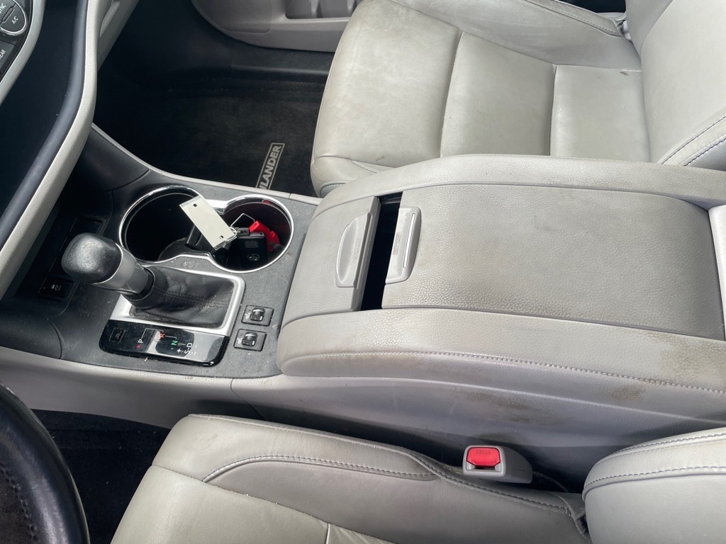 2016 Toyota Highlander XLE photo 13