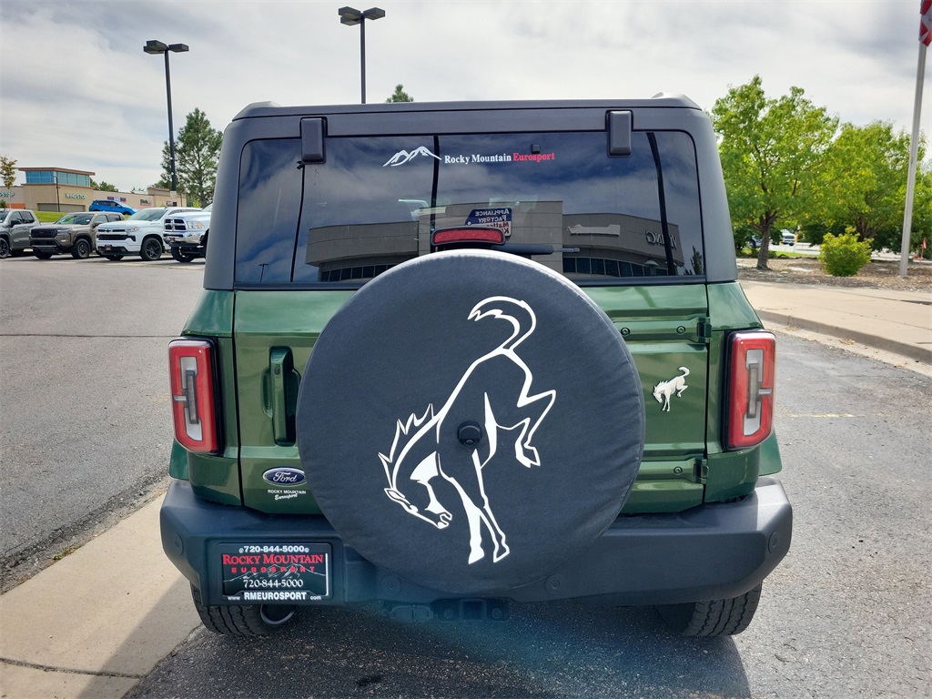 2022 Ford Bronco Outer Banks photo 5