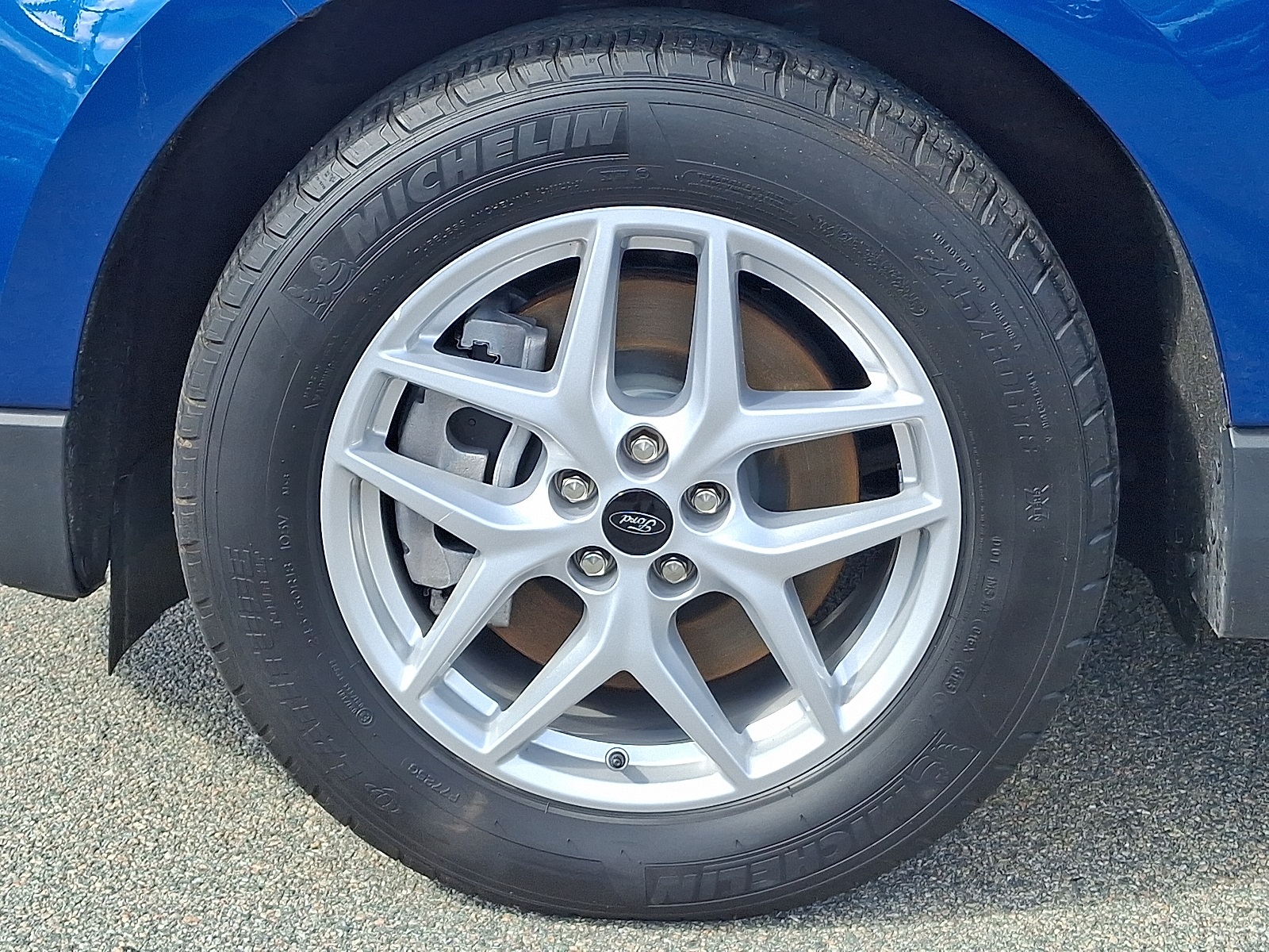 2024 Ford Edge SEL photo 8