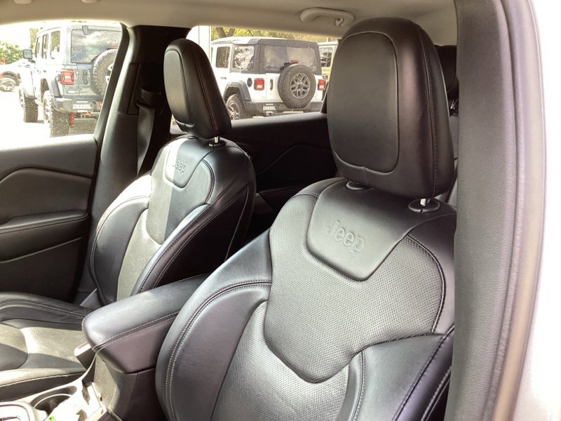 2019 Jeep Cherokee Limited photo 16