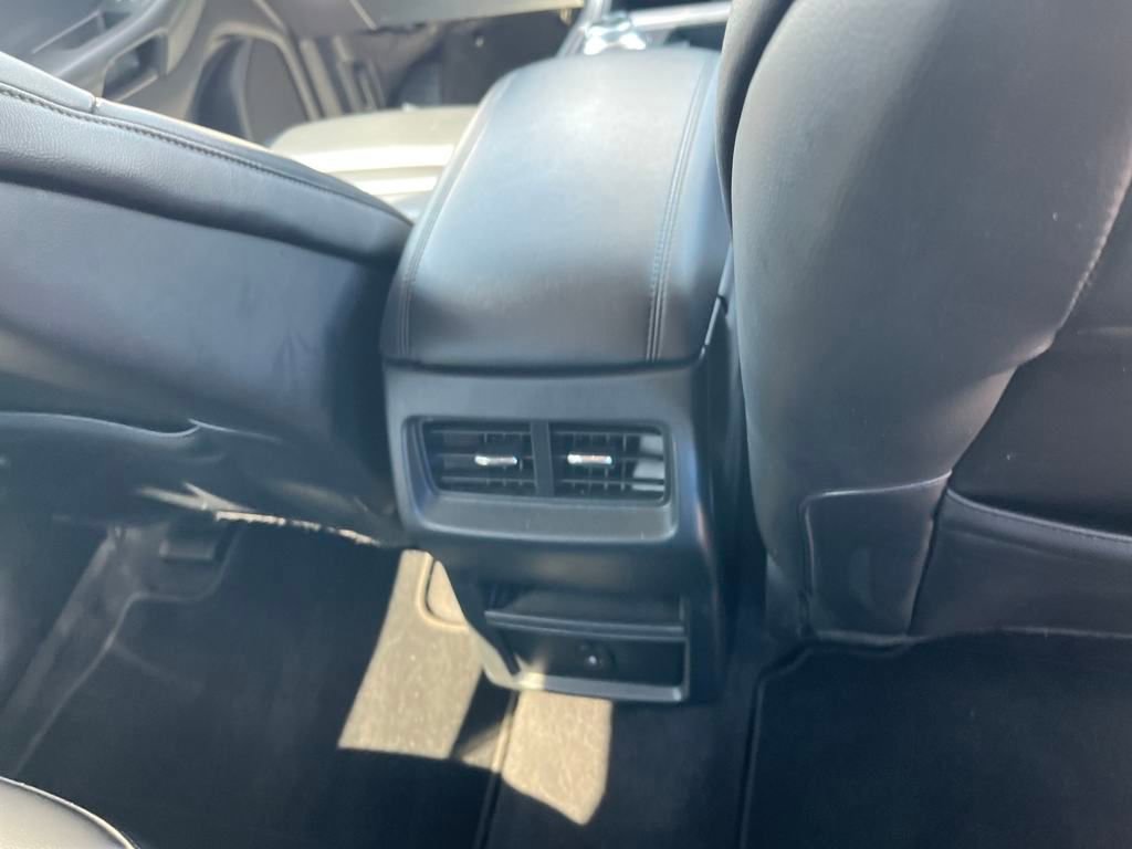 2024 Ford Edge SEL photo 24