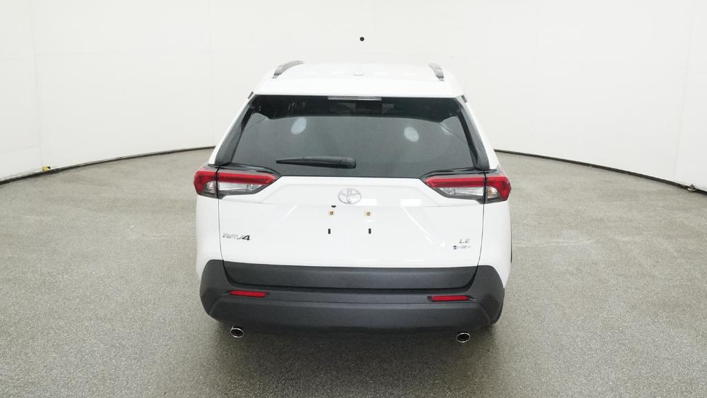 2025 Toyota RAV4 Hybrid LE photo 17