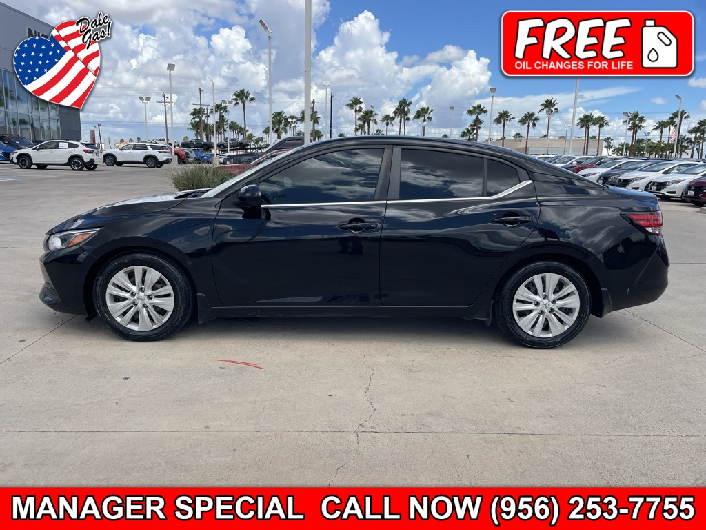 2022 Nissan Sentra S photo 2