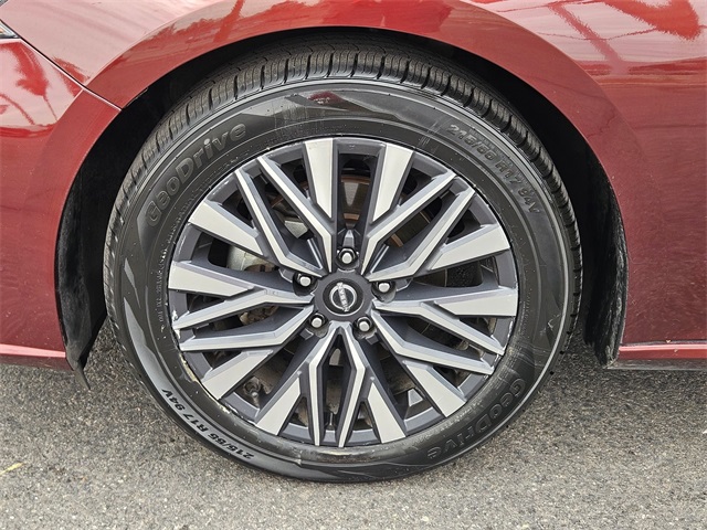 2024 Nissan Altima 2.5 SV photo 8