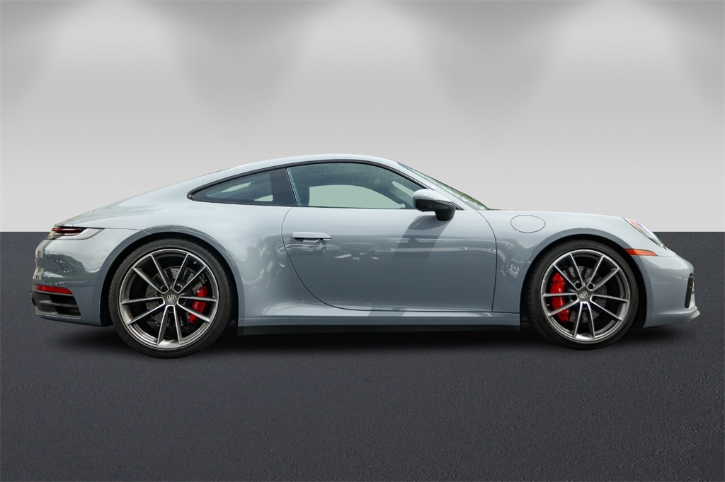 2024 Porsche 911 S photo 2