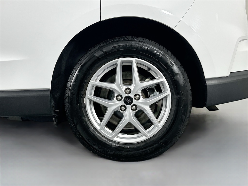 2023 Ford Edge SEL photo 28