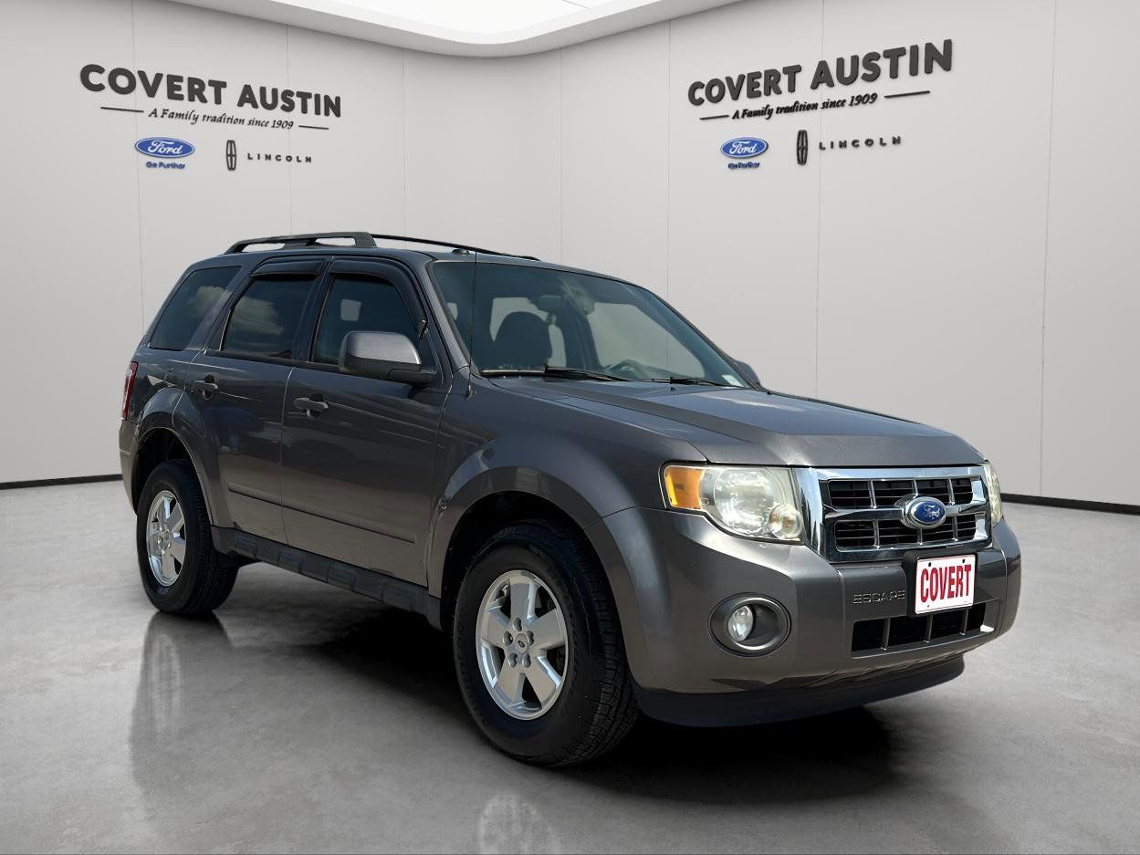 2011 Ford Escape XLT photo 6
