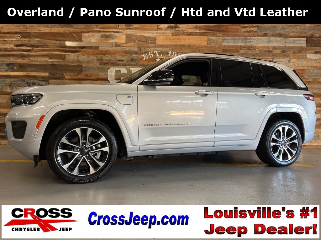 2023 Jeep Grand Cherokee Overland 4xe's photo