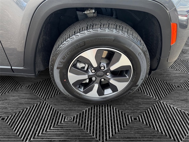 2022 Jeep Cherokee Limited 4xe photo 13
