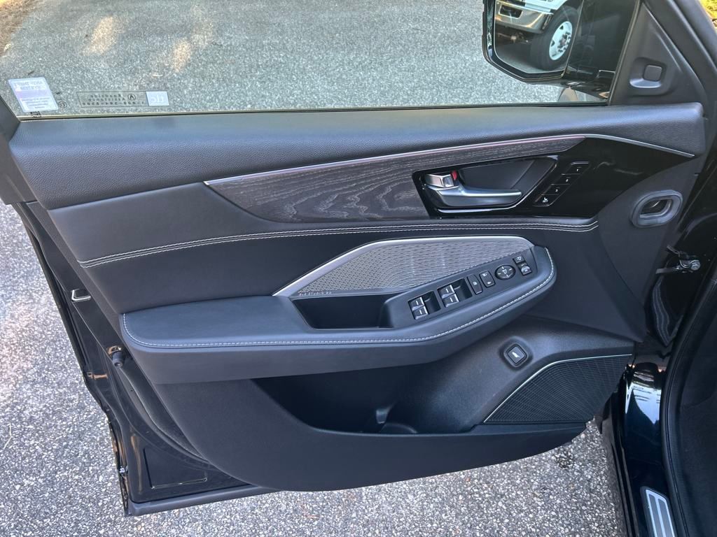2023 Acura MDX Advance SH-AWD photo 11