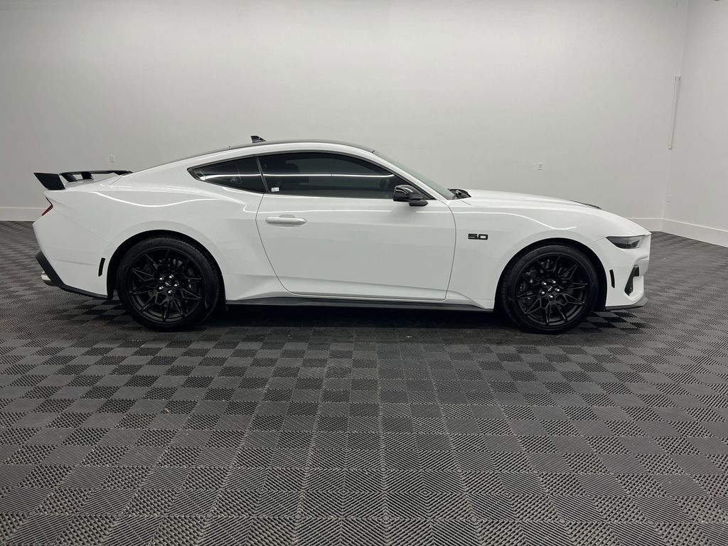 2024 Ford Mustang GT Premium photo 7