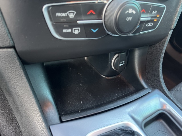 2021 Dodge Charger SXT photo 26