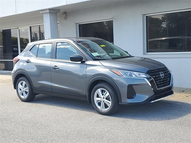 2025 Nissan Kicks Play S photo 20