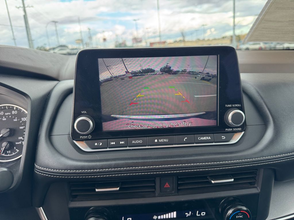 2023 Nissan Rogue SV photo 25