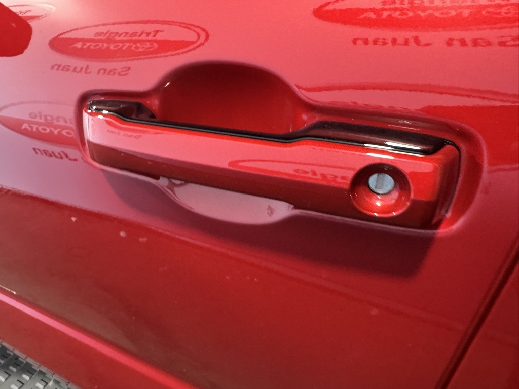 2025 Toyota 4Runner photo 16