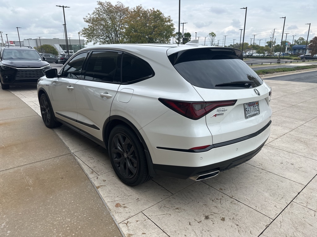 2022 Acura MDX A-Spec photo 3