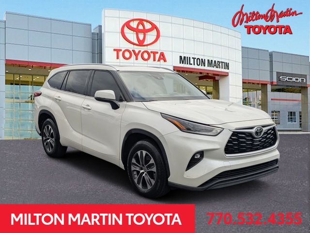 2021 Toyota Highlander XLE's photo