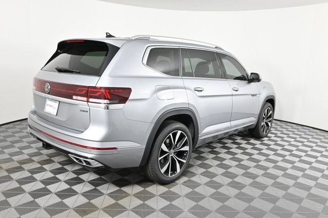 2025 Volkswagen Atlas SEL Premium R-Line photo 4