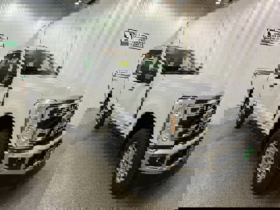 2026 Ford F-350 Super Duty XLT's photo