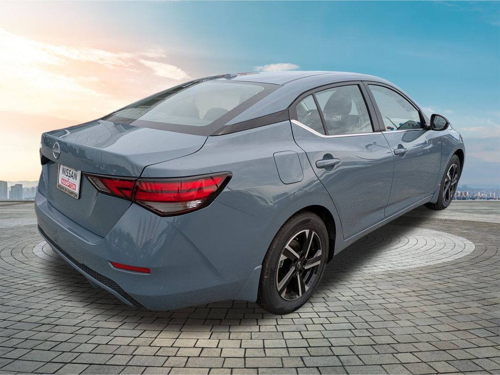2025 Nissan Sentra SV photo 3