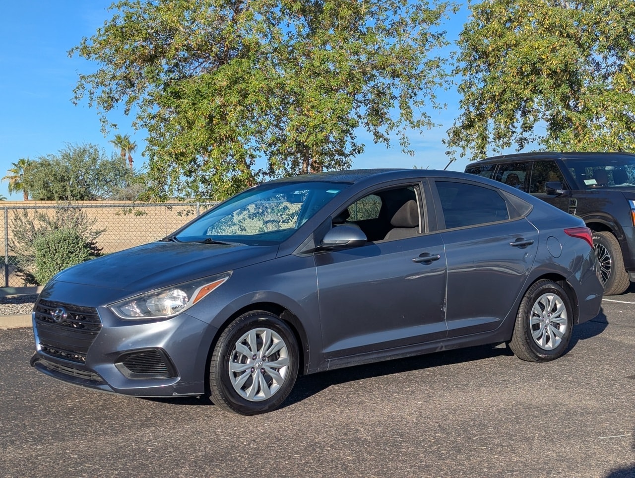 Used 2018 Hyundai Accent SE with VIN 3KPC24A34JE016587 for sale in Peoria, AZ