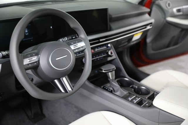 2026 Hyundai Sonata SE photo 12