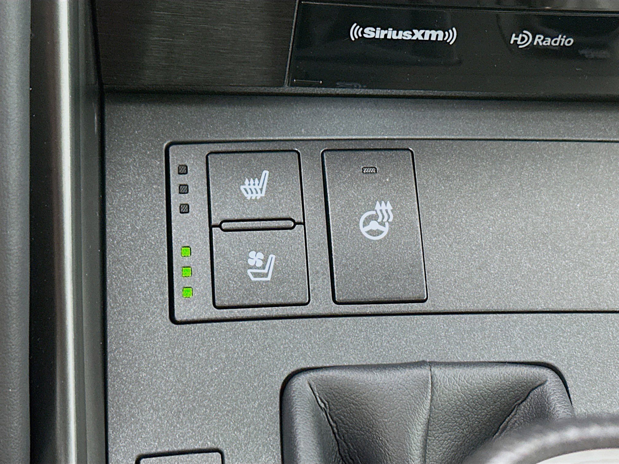 2022 Lexus IS 350 F SPORT AWD photo 20