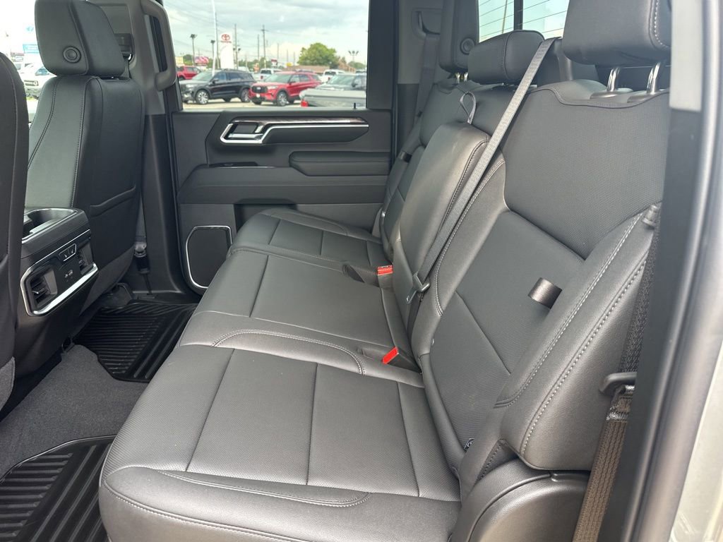 2025 Chevrolet Silverado 2500HD LTZ photo 22