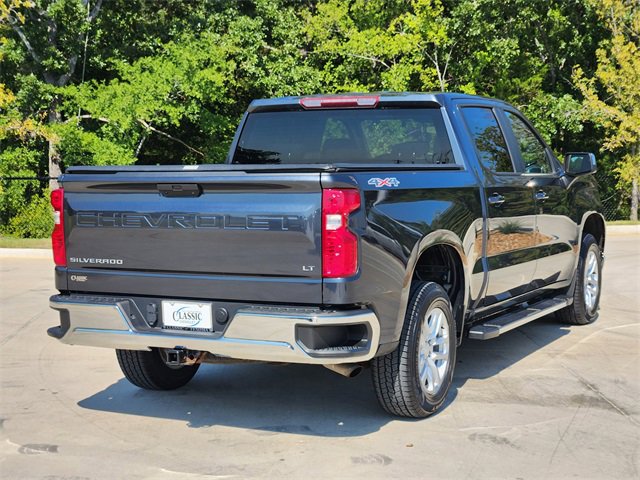 2022 Chevrolet Silverado 1500 LT photo 4
