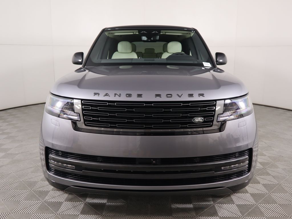 2025 Land Rover Range Rover SE photo 2