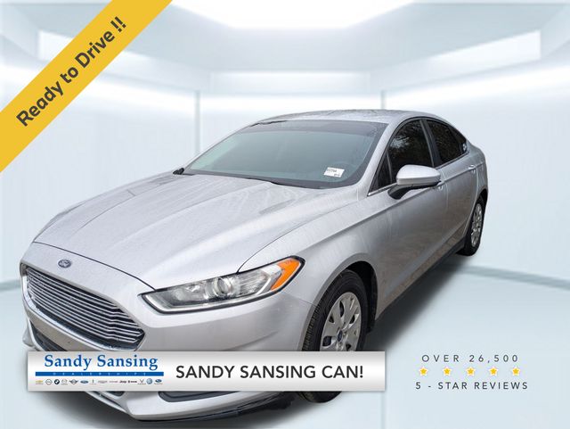 2014 Ford Fusion S's photo