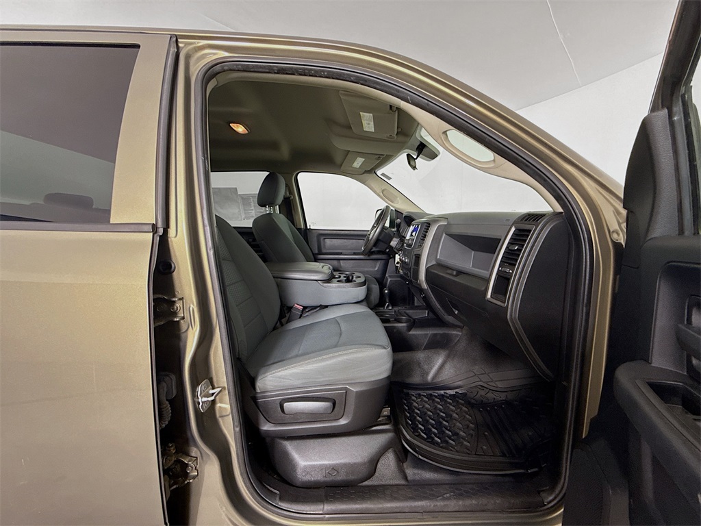 2013 Ram 2500 Tradesman photo 29