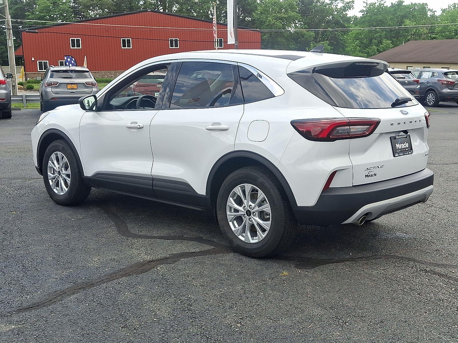 2023 Ford Escape Active photo 4