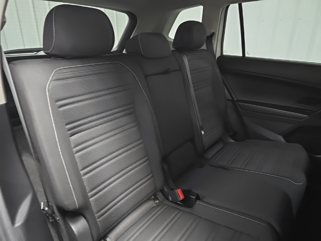 2022 Volkswagen Tiguan S photo 16