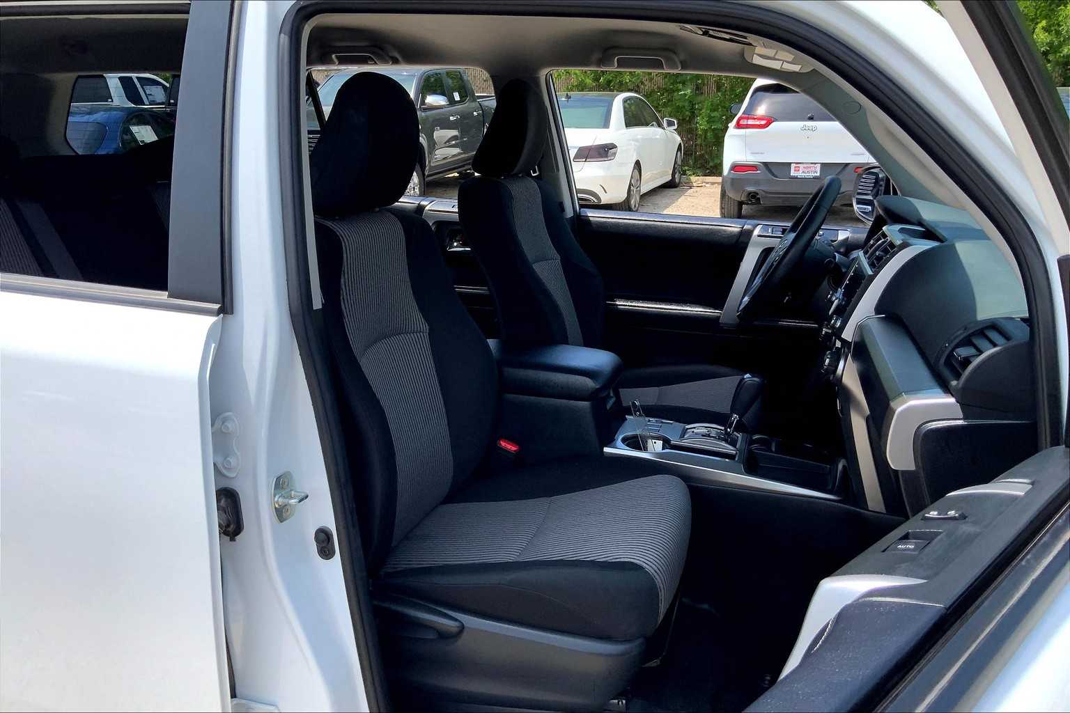 2024 Toyota 4Runner SR5 photo 8